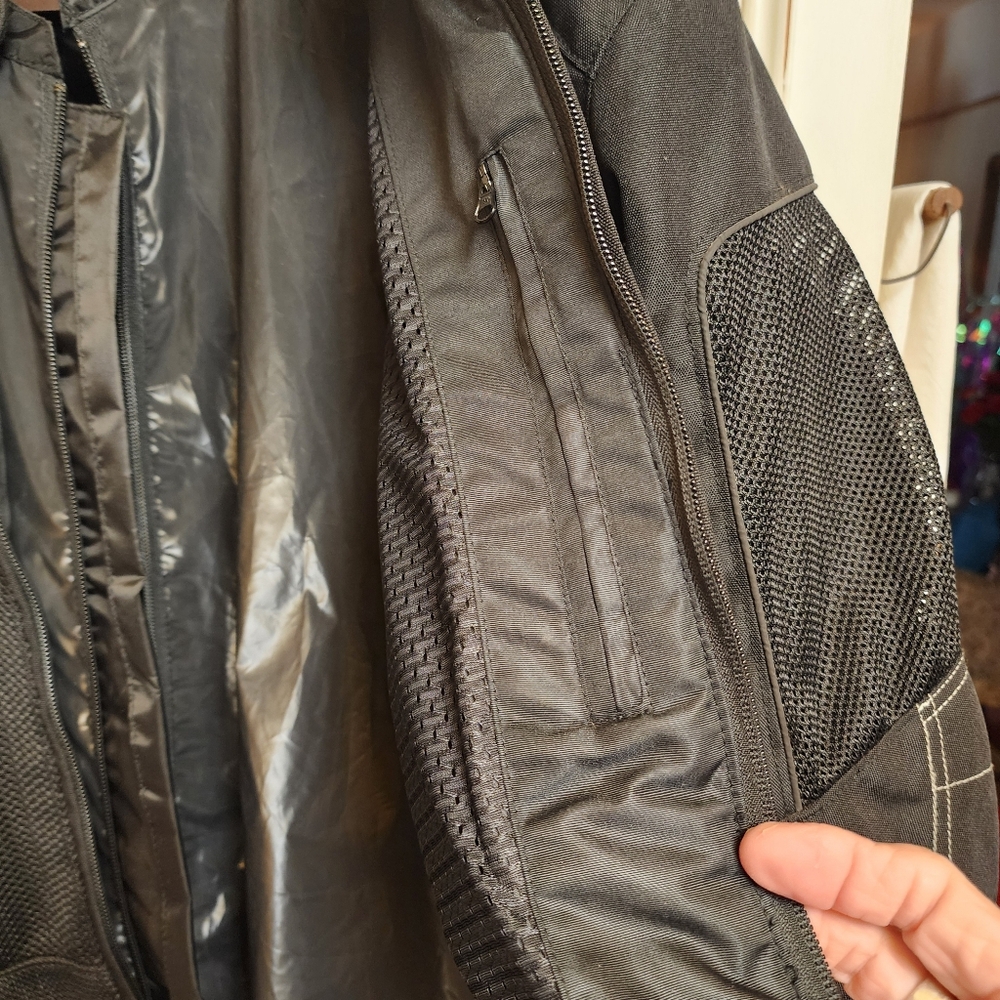 Black Performance Jacket for Men - image 7